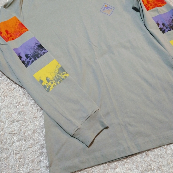 Men's Converse Gray Mountain Club Long Sleeve Shirt NWT - Picture 3 of 5